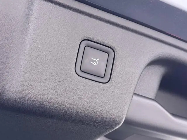Leapmotor C10