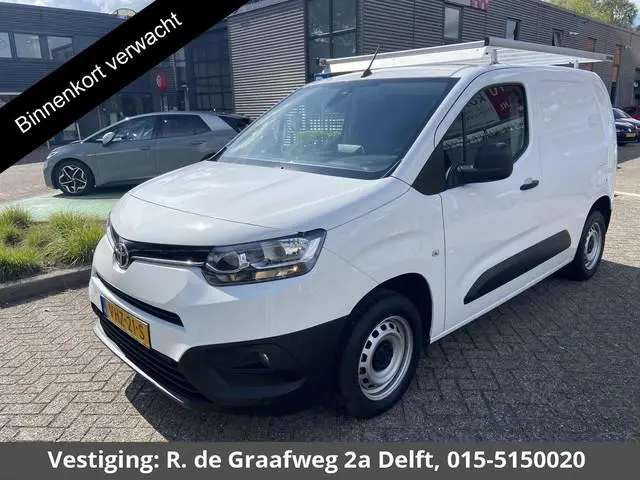 Toyota PROACE CITY 1.5 D-4D Navigator | Apple Carplay & AndoidAUTO | Navigatie | Camera |