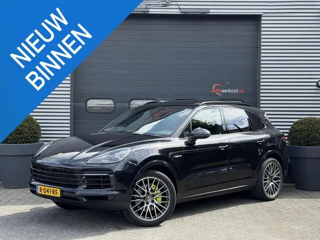 Porsche Cayenne 3.0 E-Hybrid Sport Chrono | Panoramadak | Camera | Bose | Elektrische Trekhaak | Ele...