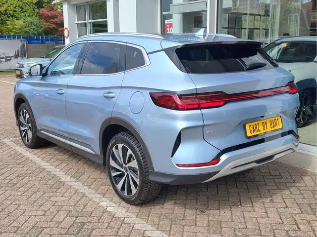BYD SEAL U