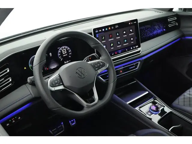 Volkswagen Tiguan 1.5 272pk eHybrid R-Line Edition Trekhaak Camera Keyless Massage Virtual Cockpit P...