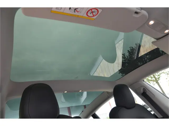 Tesla Model 3 Long Range AWD 75 kWh Enhanced AutoPilot (twv 3.800,-)