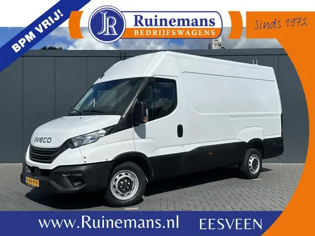 Iveco Daily 35S14 2.3D 136 PK FACELIFT / L2H2 / ** 20.950 KM ** / TREKHAAK / 3.500 KG AHG / 270 ACHT...