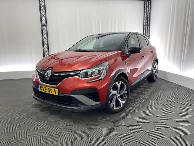 Renault Captur 1.6 E-Tech Plug-in Hybrid 160 R.S. Line | Camera | Sportstoelen | Stoelverwarming | N...