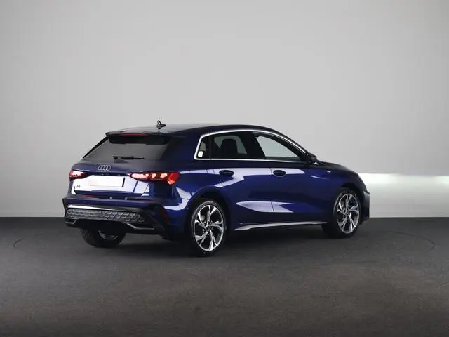 Audi A3 Sportback S edition 40 TFSI e 204 pk | Assis.pak Driving+Parking plus | Warmtewerend glas do...
