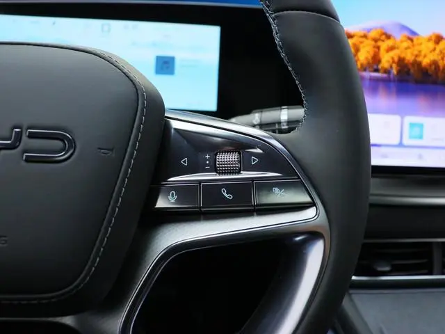 BYD SEALION