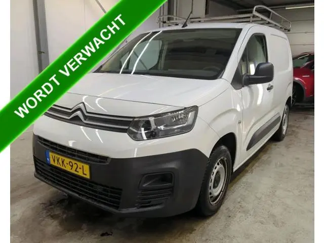 Citroën Berlingo 1.2 Benzine 111PK Euro6 / Distributie is vervangen  /Trekhaak / RVS imperiaal  / Sc...