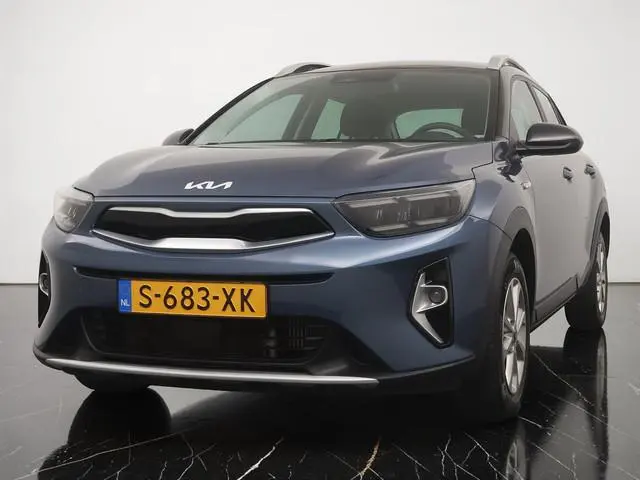 Kia Stonic 1.0 T-GDi MHEV 100PK DynamicLine - Navigatie via Apple Carplay/Android Auto - Airco - Cru...