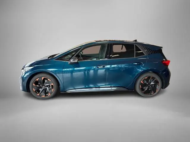 CUPRA Born Performance 230pk 82 kWh · SOH 97,1% · Camera · Apple/Android Car Play · Keyless · Sfeerv...