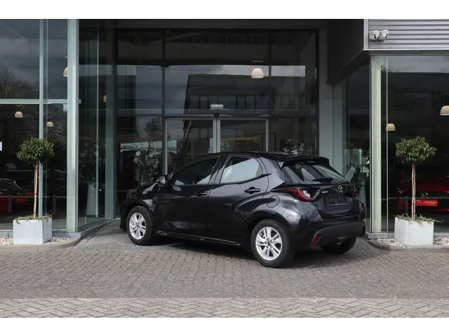Mazda 2 Hybrid