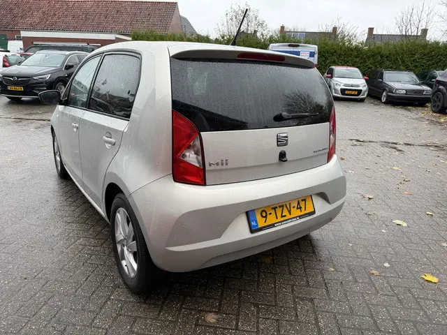 SEAT Mii