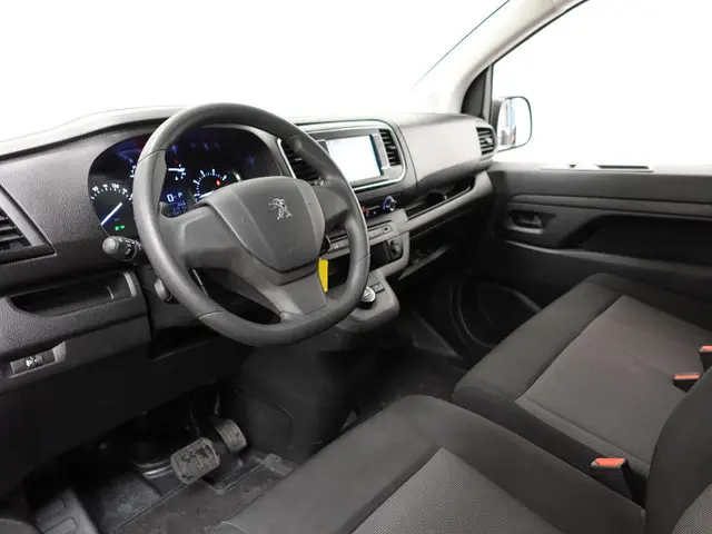 Peugeot Expert 2.0 BlueHDI 145PK L3 Automaat Cruise control Trekhaak Carplay Navigatie Airco