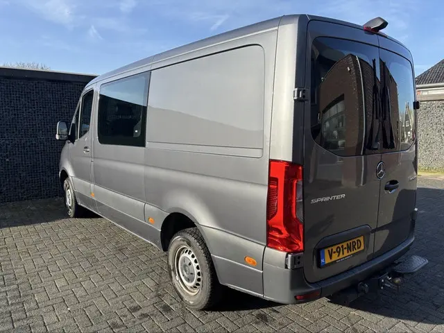 Mercedes-Benz Sprinter 317 CDI L2H1 Dubbelcabine 5 P 3.5T Trekhaak