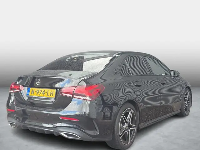Mercedes-Benz A-klasse 180 Business Solution AMG Night Pakket| LED| Sfeerverlichting|Stoelverwarming...