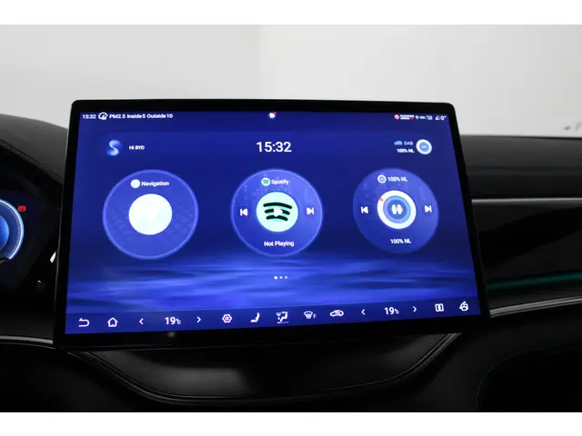 BYD SEAL U