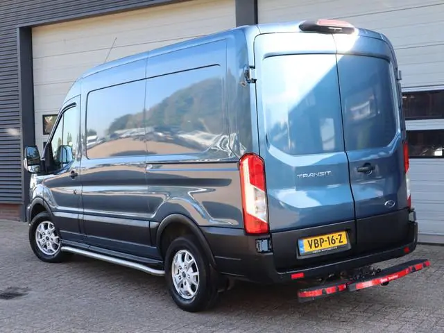 Ford Transit 350 2.0 TDCI 185pk Euro 6 Automaat - L2H2 - Camera - Trekhaak - Stoelverwarming