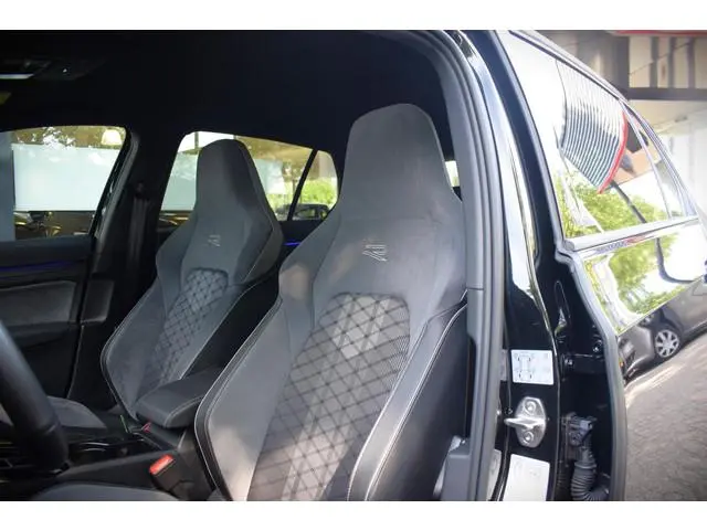 Volkswagen Golf 1.5 eTSI R-Line Business |SFEERVERLICHTING|CRUISE|