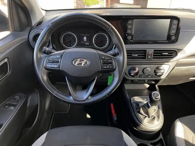 Hyundai i10 1.0 Comfort 5 Deurs | Airco | Hoge Instap | Cruise Control | Park Sensors | Sport Int |...