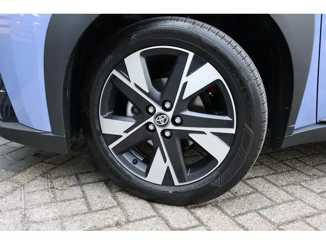 Toyota Aygo X Hybrid 115 Pulse, Easy Pack , Nieuw en direct leverbaar met €1.500 inruilvoordeel!