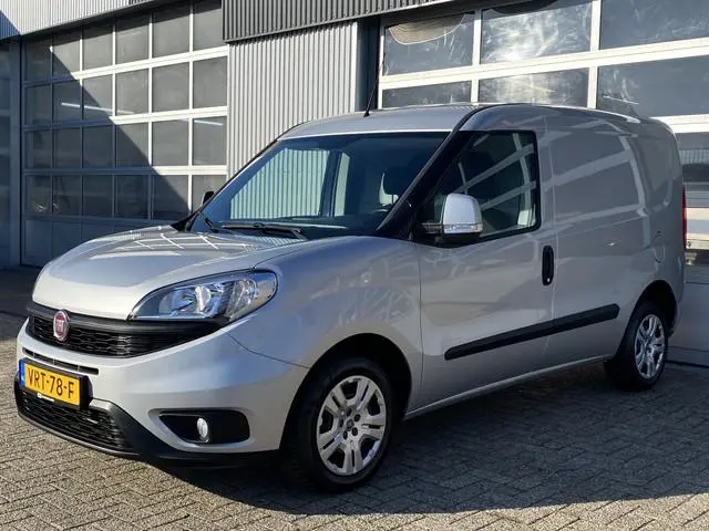 Fiat Doblò Cargo 1.3 MJ L1H1 SX 90pk Btw en Bpm vrij Airco Cruise controle Navigatie Tussenschot Par...