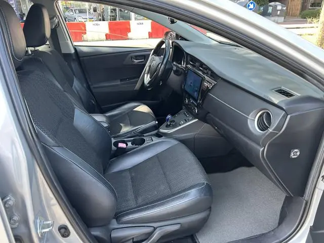 Toyota Auris 1.8 Hybrid Executive Leder Carplay Navi Camera