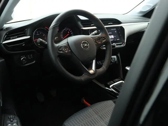 Opel Corsa 1.2 Edition Camera | Parkeersensoren | Navigatie  | 100 PK