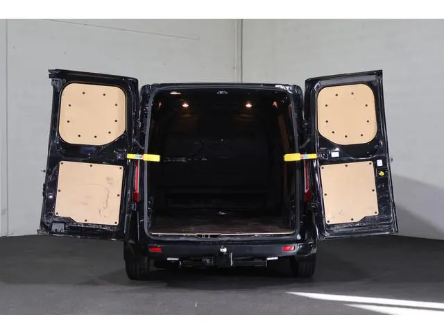 Ford Transit Custom 2.0 TDCI L2 H1 Limited Automaat Airco Camera