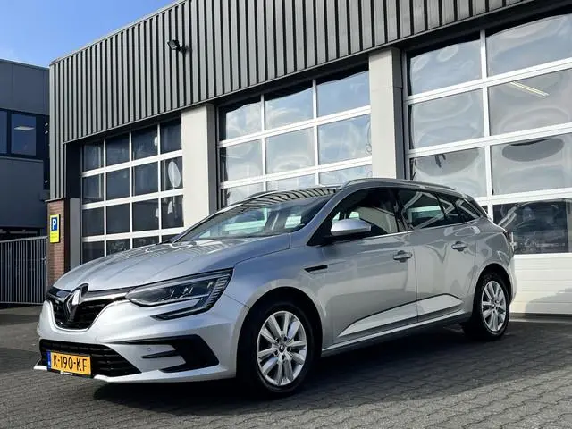 Renault Mégane Estate 1.3 TCe Airco Cruise control Parkeersensoren voor en achter Telefoonverbinding...