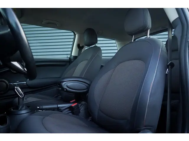 Mini Mini 1.5 Chili / Aut / Navi / Clima / Cruise / LED / Facelift