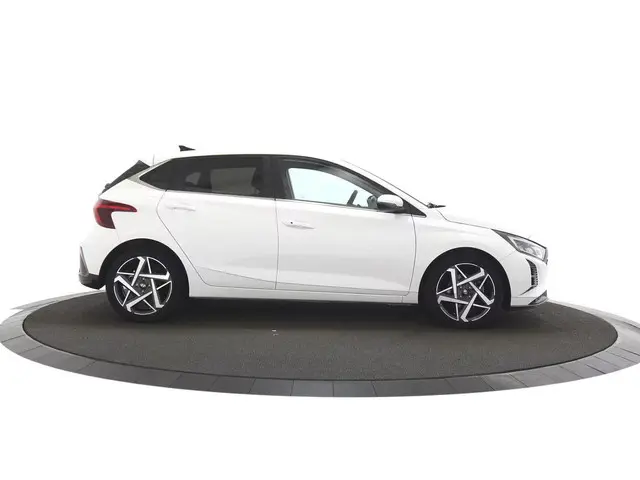 Hyundai i20 1.0 T-GDI Premium Camera / 17 "lm velg / Cruise / Carplay