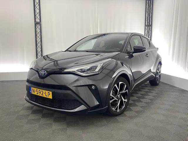 Toyota C-HR 2.0 Hybrid 184 pk Luxury | Apple Carplay | BLISS | Navi | Camera | Leer | JBL | Adaptive...