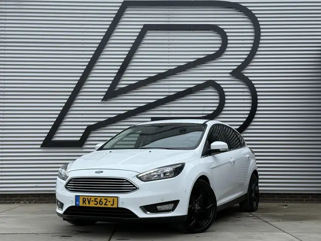 Ford Focus 1.0 Titanium Edition Navi|Clima|Cruise|Stoelverwarming|PDC V+A|APK tot 12-2026