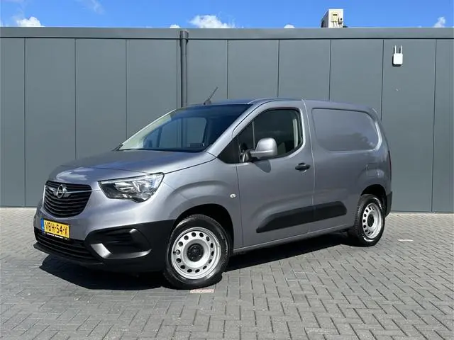 Opel Combo 1.5D 102 PK / L1H1 / TREKHAAK / CRUISE / NAVI / AIRCO / APPLE CARPLAY / ANDROID AUTO