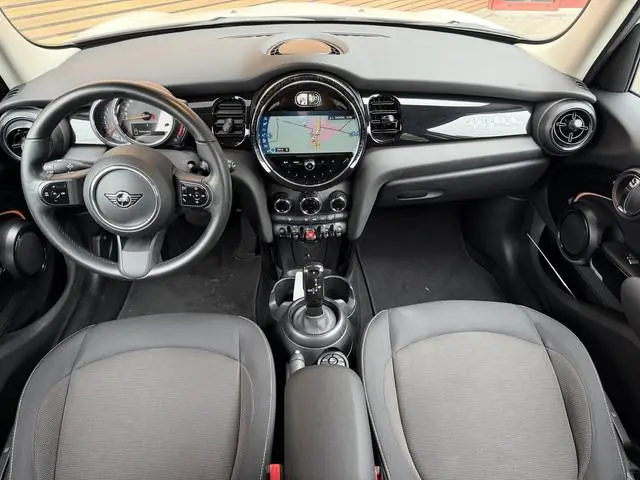 MINI 5-Deurs 1.5 Cooper Camden Edition