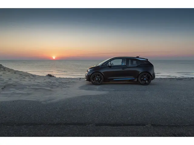 BMW i3 Executive 120Ah 42 kWh"For The Oceans"/Schuifdak/Carplay/W-pomp/3-Fase/20"Jet-black