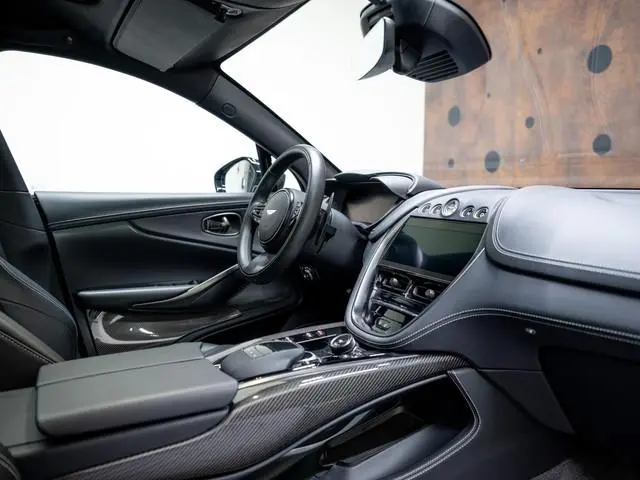 Aston Martin DBX