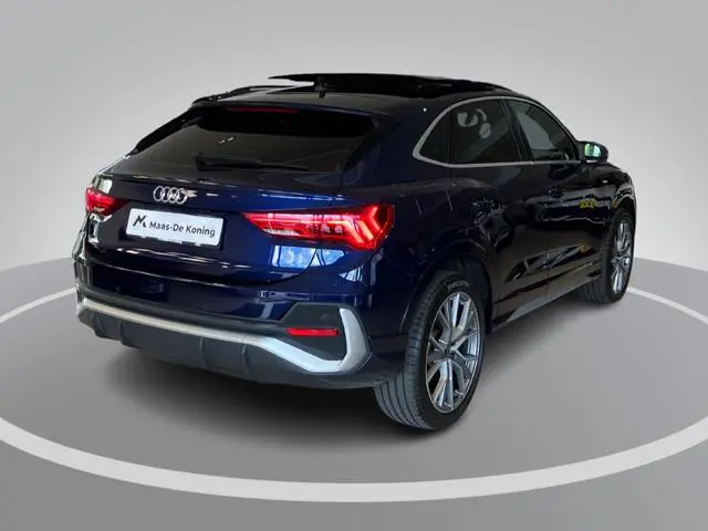 Audi Q3 Sportback 45 TFSIe 180kW/245PK S Line · Panoramadak · Leder · Drive select