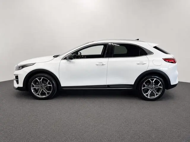 Kia XCeed 1.0 T-GDi DynamicLine Navigatie Apple Carplay Android Auto Camera Parkeersensoren achter C...