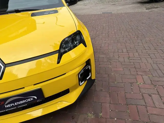 Renault 5