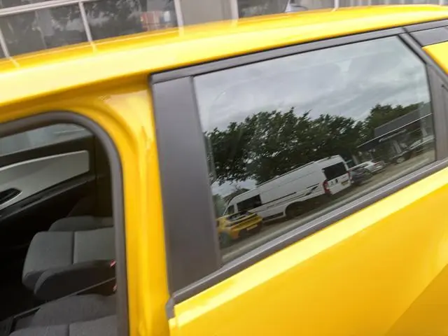 Renault 5