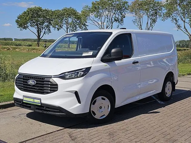 FORD TRANSIT CUSTOM 2.0 l1h1 automaat navi