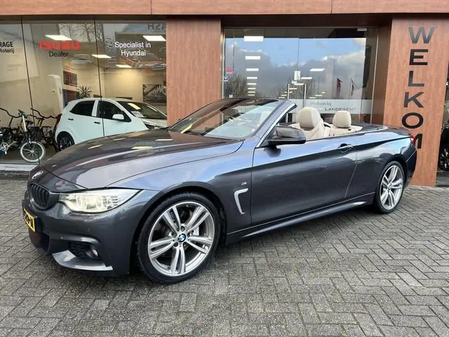 BMW 4-serie Cabrio 435i High Executive