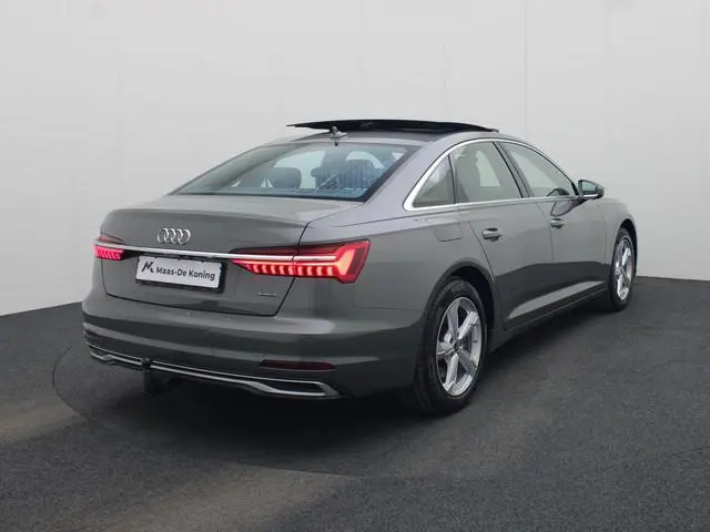 Audi A6 Limousine 50 TFSIe 220kW/299PK quattro S Line · 360°Camera + Parkeersensoren · Panoramadak ·...