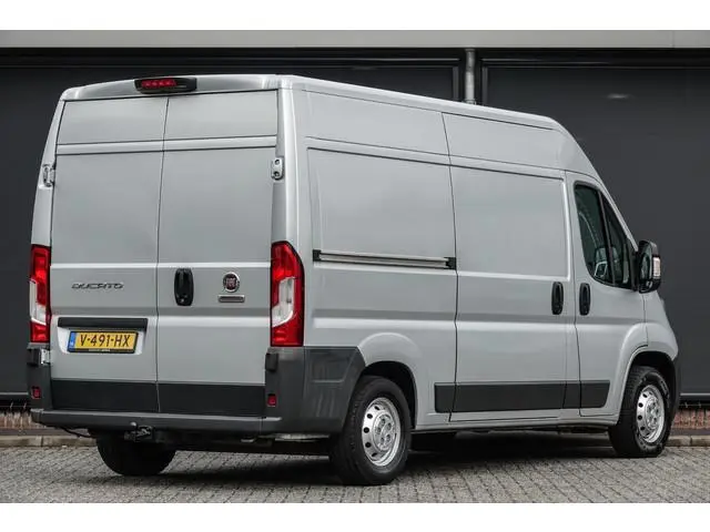 Fiat Ducato L2H2 2.3 Multijet 150Pk Aut. | Stoel-Bank | 2x Schuifdeur | Achteruitrijcamera | Trekhaa...