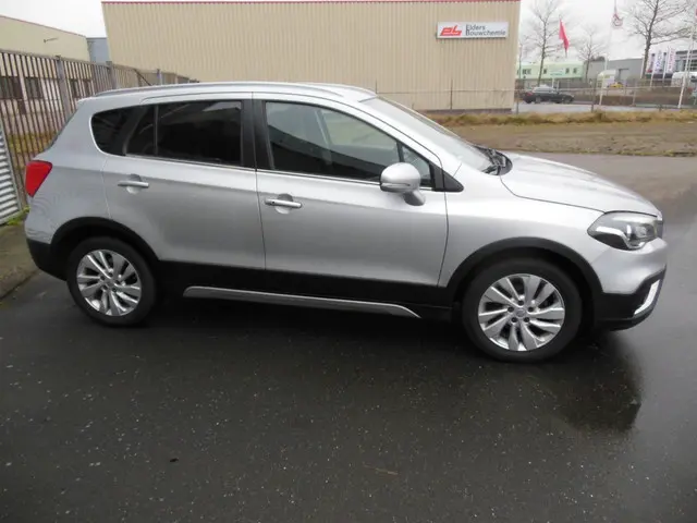 Suzuki S-Cross 1.4 Boosterjet Exclusive Staat in Hoogeveen