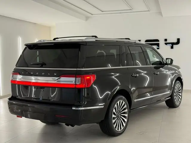 Lincoln Navigator