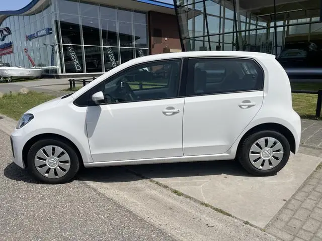 Volkswagen Up! 1.0 BMT move up! / Airco / Bluetooth /