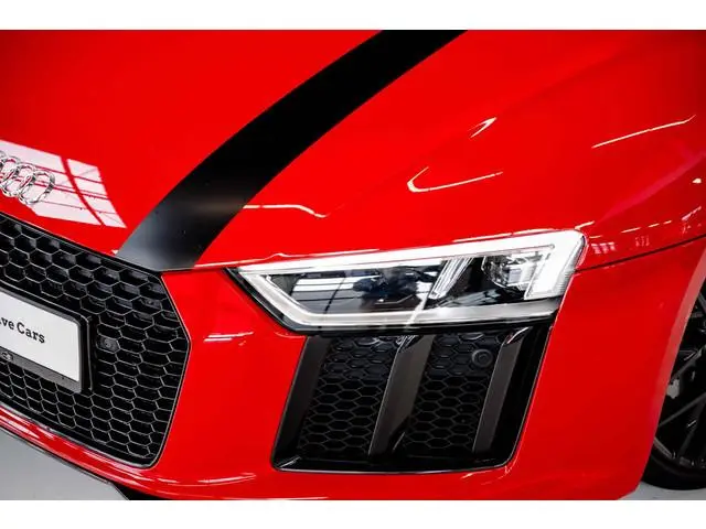 Audi R8