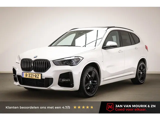 BMW X1 sDrive18i High Executive | M-SPORT | PANORAMADAK | STOELVERWARMING | TREKHAAK
