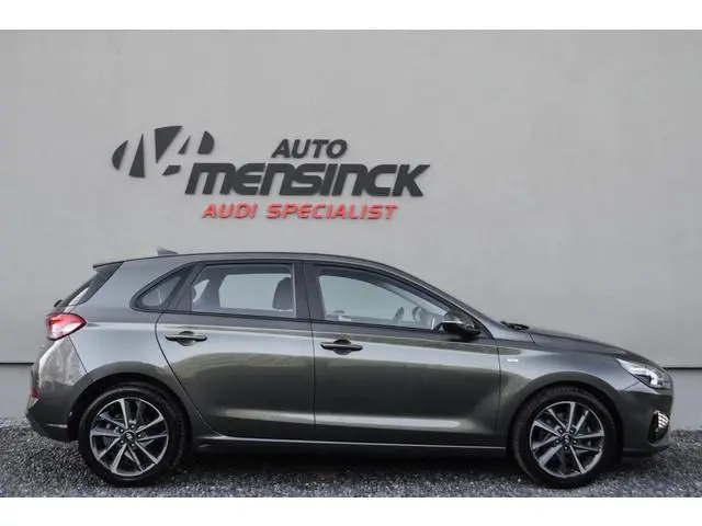 Hyundai i30 1.0 T-GDi MHEV Comfort Smart / Cruise Control/ Touch Navigatie/ Phonebox/ Verwarmbare st...